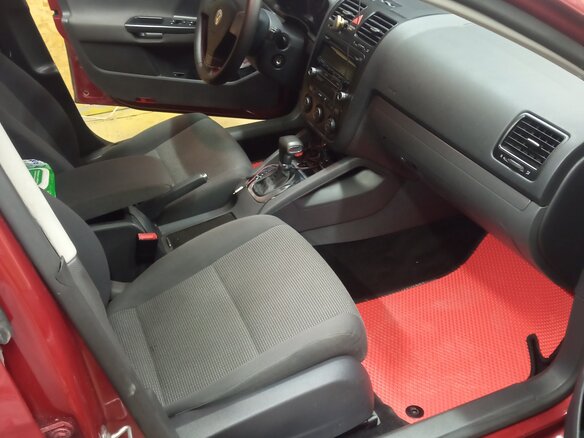 2009 Volkswagen Jetta V, пурпурный, 640000 рублей - вид 2