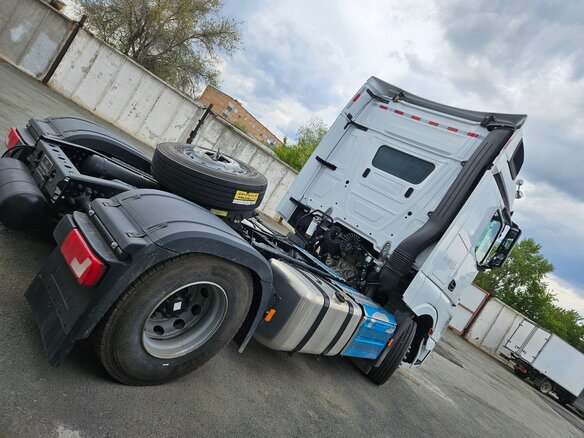 2023 Mercedes-Benz Actros, белый, 17500000 рублей - вид 8