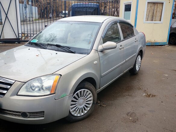2009 Vortex Estina I, бежевый, 200000 рублей - вид 5
