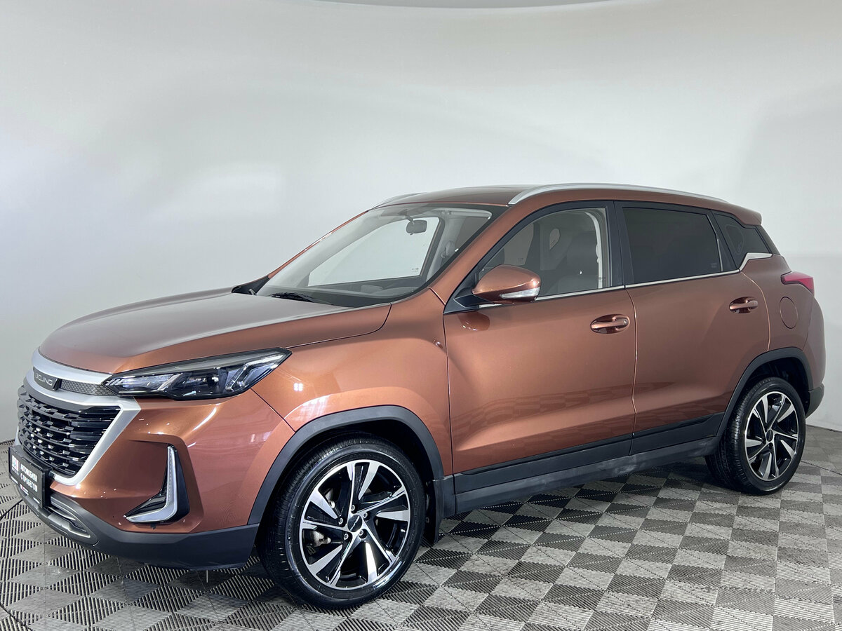 Открыть фотографии: BAIC X35