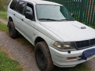 1999 Mitsubishi Pajero Sport I, серый, 750000 рублей, вид 1