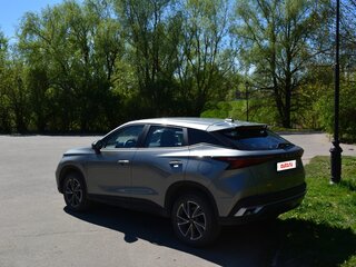 2024 Omoda C5 I, серый, 1699999 рублей, вид 4