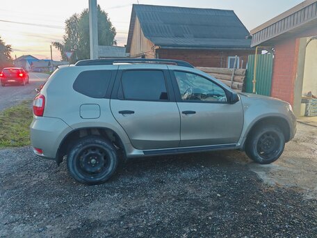 2015 Nissan Terrano III (D10), серый, 900000 рублей, вид 4