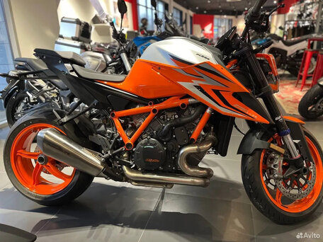 2022 KTM 1290 Super Duke R, оранжевый, 1690000 рублей, вид 3