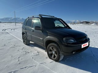2017 Chevrolet Niva I Рестайлинг, коричневый, 780000 рублей, вид 2