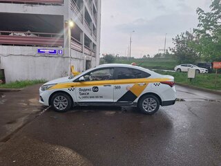 2019 Hyundai Solaris II, белый, 650000 рублей, вид 3