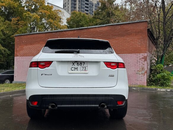 2020 Jaguar F-Pace I, белый, 3050000 рублей - вид 4