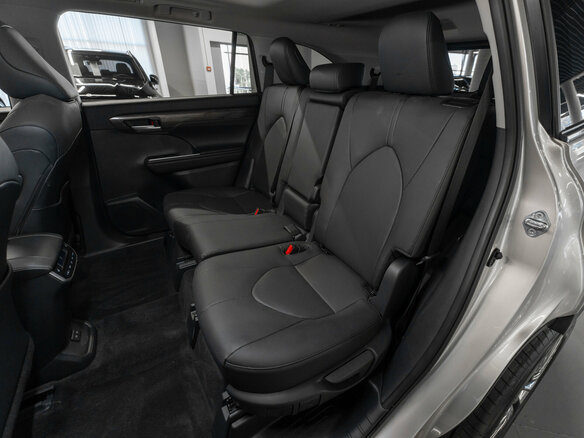 2026 Toyota Highlander IV (XU70), серый, 5680000 рублей - вид 12