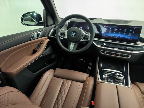 2025 BMW X5 40i IV (G05/G18) Рестайлинг, белый - вид 13