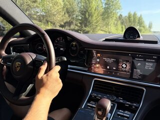 2021 Porsche Panamera 4 II Рестайлинг, чёрный, 6775000 рублей, вид 5