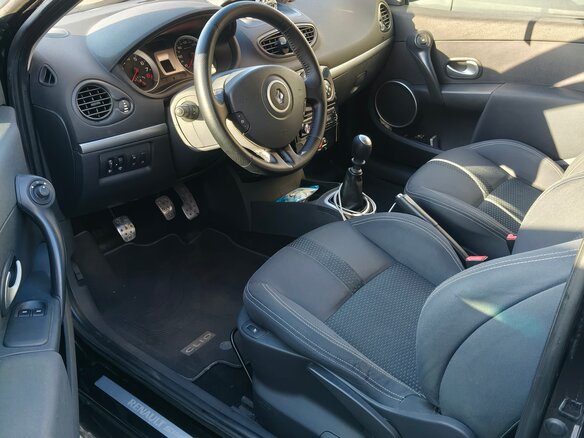 2008 Renault Clio RS III, чёрный, 1000000 рублей - вид 8