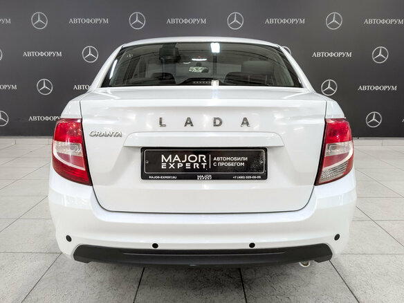 2023 Lada (ВАЗ) Granta I Рестайлинг, белый, 565000 рублей - вид 3