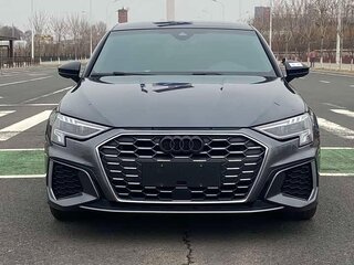 2023 Audi A3 35 TFSI IV (8Y), серый, 1910000 рублей, вид 2