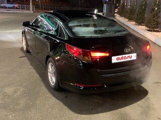 2011 Kia K5 I, чёрный, 950000 рублей, вид 4