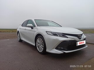 2020 Toyota Camry VIII (XV70), белый, 3200000 рублей, вид 1