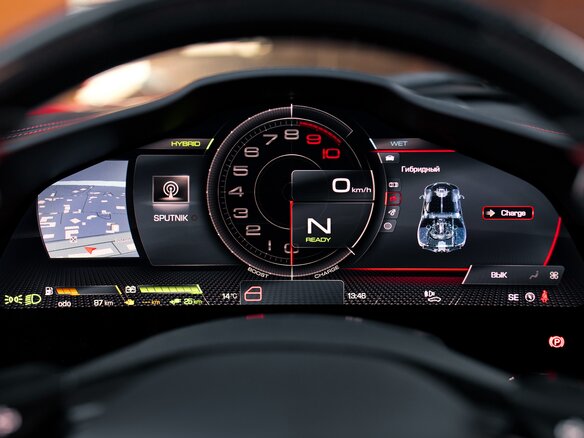 2023 Ferrari SF90 Stradale, красный, 56950000 рублей - вид 9