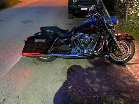 2011 Harley-Davidson Road King, чёрный, 1300000 рублей, вид 5