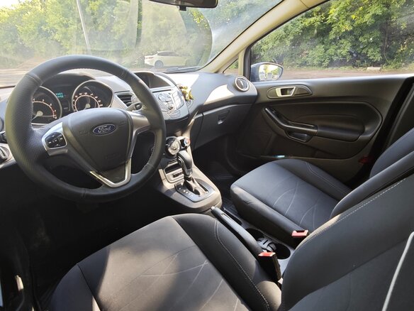 2016 Ford Fiesta Mk6 Рестайлинг, чёрный, 619000 рублей - вид 13