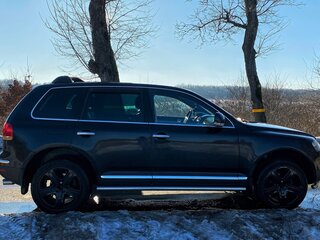 2005 Volkswagen Touareg I, чёрный, 1070000 рублей, вид 2