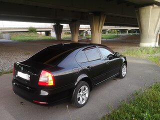 2011 Skoda Octavia II (A5) Рестайлинг, чёрный, 950000 рублей, вид 4