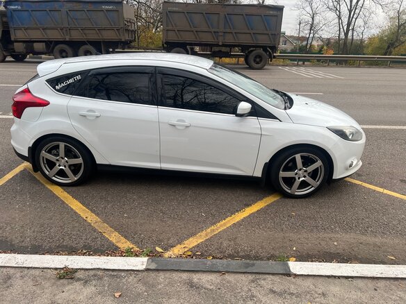 2012 Ford Focus III, белый, 850000 рублей - вид 3