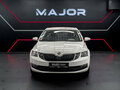 2020 Skoda Octavia III (A7) Рестайлинг, белый - вид 1