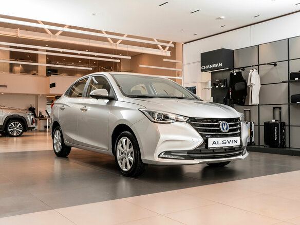 2025 Changan Alsvin, серебристый, 2119900 рублей - вид 2