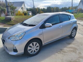 2014 Toyota Aqua I, серебристый, 785000 рублей, вид 1