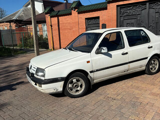 1994 Volkswagen Vento, белый, 111000 рублей, вид 2