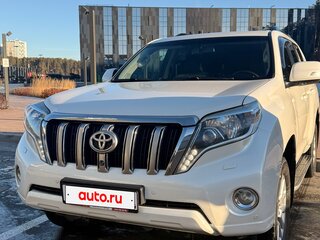 2014 Toyota Land Cruiser Prado 150 Series Рестайлинг 1, белый, 3800000 рублей, вид 3