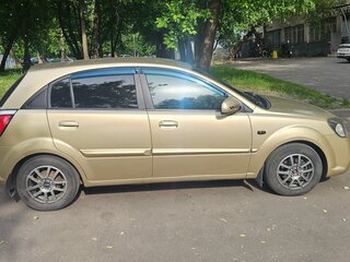 2009 Kia Rio II, бежевый, 520000 рублей, вид 3