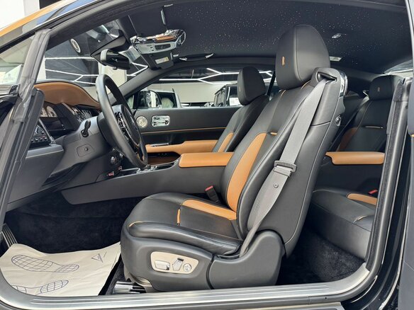 2017 Rolls-Royce Wraith, чёрный, 25790000 рублей - вид 18