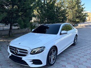 2016 Mercedes-Benz E-Класс 200 V (W213, S213, C238), белый, 2950000 рублей, вид 1