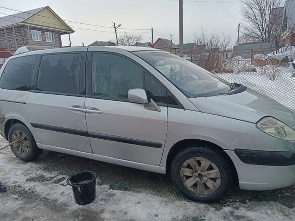 2003 Citroen C8 I, серебристый, 537000 рублей - вид 2