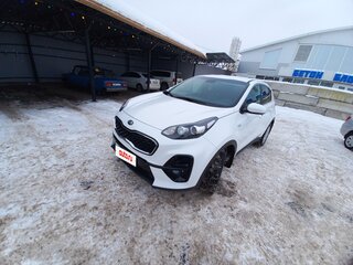 2018 Kia Sportage IV Рестайлинг, белый, 2000000 рублей, вид 3