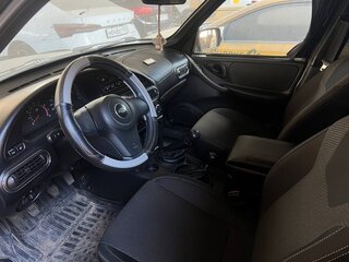 2017 Chevrolet Niva I Рестайлинг, чёрный, 424000 рублей, вид 4