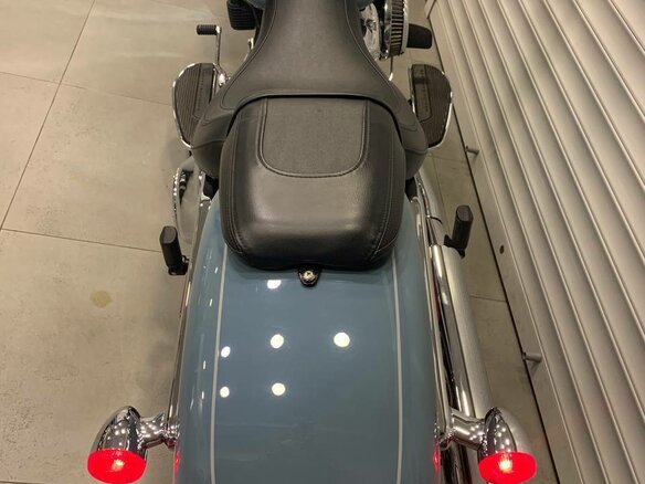 2024 Harley-Davidson Fat Boy, голубой, 2900000 рублей - вид 6