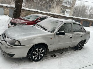 2011 Daewoo Nexia I Рестайлинг, серебристый, 155000 рублей, вид 1