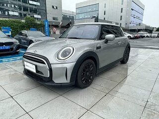 2023 Mini Hatch One III (F55/F56) Рестайлинг 2, серый, 1754000 рублей, вид 2