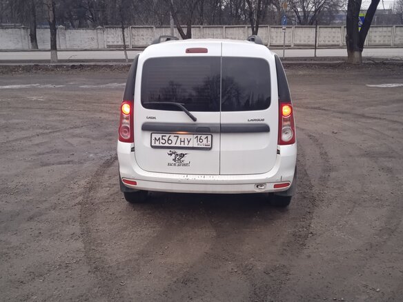 2013 Lada (ВАЗ) Largus I, белый, 780000 рублей - вид 4