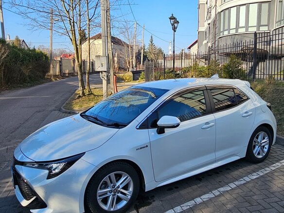 2018 Toyota Corolla Sport XII (E210), белый, 1700000 рублей - вид 12