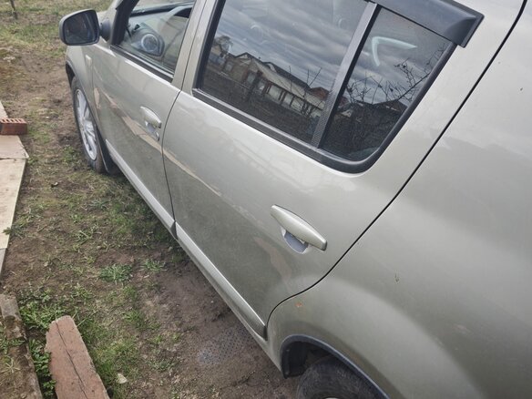 2010 Renault Sandero I, бежевый, 495000 рублей - вид 9