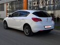 2011 Opel Astra J, белый, 680000 рублей - вид 3
