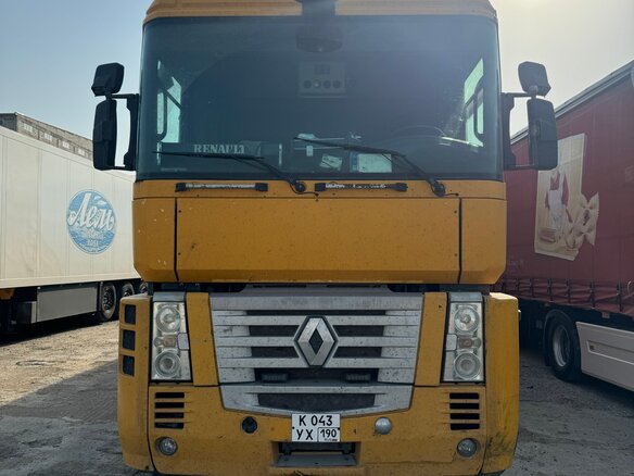 2008 Renault Magnum, жёлтый, 2700000 рублей