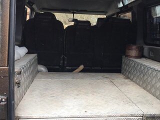 2007 Land Rover Defender 90 I Рестайлинг, зелёный, 2000000 рублей, вид 3