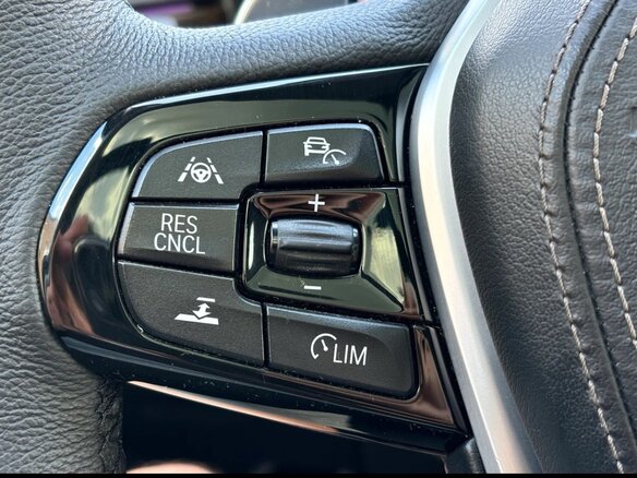 2019 BMW 5 серии 520d VII (G30/G31/G38), серый, 3300000 рублей - вид 26