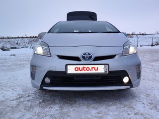 2012 Toyota Prius III Рестайлинг (XW30), серебристый, 1100000 рублей, вид 2