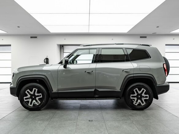 2025 Changan Deepal G318 I, серый, 6090000 рублей