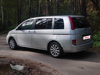 2005 Toyota ISis I, серебристый, 850000 рублей, вид 5
