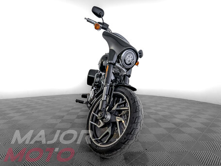 2020 Harley-Davidson Sport Glide, чёрный, 1560000 рублей, вид 3